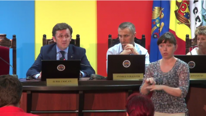 Datele CEC dupa incheierea procesului de vot: 48, 95 la suta dintre alegatorii inscrisi au votat Datele CEC dupa incheierea procesului de vot: 48, 95 la suta dintre alegatorii inscrisi au votat