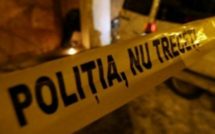 Gelozie fatala la Nisporeni: A strangulat-o cu un cablu electric si a injunghiat-o cu un cutit, lasand fara mama doi copii minori. Ce sentinta a primit agresorul Gelozie fatala la Nisporeni: A strangulat-o cu un cablu electric si a injunghiat-o cu un cutit, lasand fara mama doi copii minori. Ce sentinta a primit agresorul