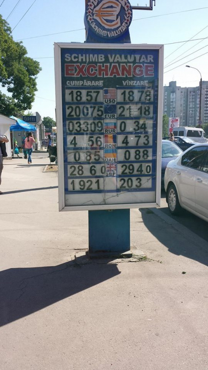 Euro si dolarul bat in retragere, leul - CRESTE dupa o saptamana de depreciere continua. Cursul valutar afisat la casele de schimb valutar Euro si dolarul bat in retragere, leul - CRESTE dupa o saptamana de depreciere continua. Cursul valutar afisat la casele de schimb valutar