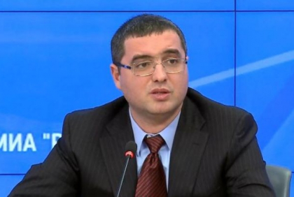"Candidatul PNM nu a iesit din casa in seara in care candidatul PLDM a fost batut". Reactia partidului lui Usatai la acuzatiile aduse de PLDM "Candidatul PNM nu a iesit din casa in seara in care candidatul PLDM a fost batut". Reactia partidului lui Usatai la acuzatiile aduse de PLDM