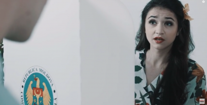 "Cantareste-ti votul": Un spot video indeamna cetatenii sa vina la alegerile locale. Cu ce se finalizeaza filmuletul - VIDEO "Cantareste-ti votul": Un spot video indeamna cetatenii sa vina la alegerile locale. Cu ce se finalizeaza filmuletul - VIDEO