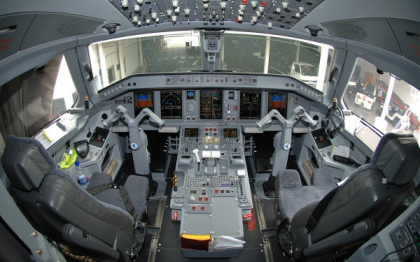 Cel putin 33 de persoane au murit dupa ce un avion s-a prabusit in Namibia Cel putin 33 de persoane au murit dupa ce un avion s-a prabusit in Namibia