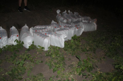 Doi moldoveni, retinuti noaptea aceasta, in timp ce incercau sa transporte ilegal alcool Doi moldoveni, retinuti noaptea aceasta, in timp ce incercau sa transporte ilegal alcool