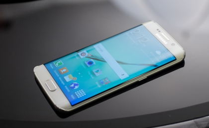 (P) VIITORUL ESTE ACUM. Samsung a lansat noile smartphone-uri Galaxy S6 si Galaxy S6 Edge