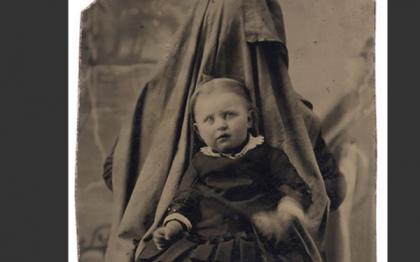 "Mama Invizibila." Ce detaliu ascund portretele unor bebelusi din epoca victoriana