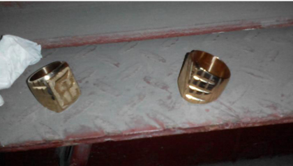 1150 de inele de metal AURIT, confiscate de vamesi. Femeia care a incercat sa treaca ilegal 10 kg de BIJUTERII la frontiera romana, RETINUTA - FOTO