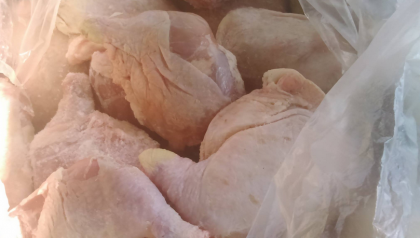 Alimente usor ALTERABILE, transportate in conditii INSALUBRE: De unde a fost adusa marfa in Moldova pentru vanzare - VIDEO Alimente usor ALTERABILE, transportate in conditii INSALUBRE: De unde a fost adusa marfa in Moldova pentru vanzare - VIDEO
