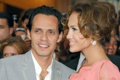 Sunt de 18 luni in divort, insa abia acum Jennifer Lopez a cerut sa renunte la numele sotului