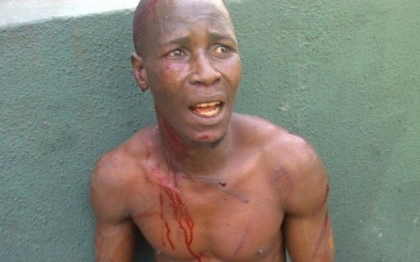 Prin ce chinuri a trecut un soldat din Zimbabwe, dupa ce a fost rapit de patru femei Prin ce chinuri a trecut un soldat din Zimbabwe, dupa ce a fost rapit de patru femei