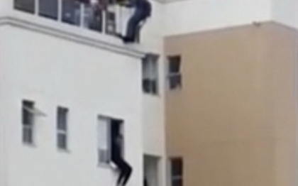 Operatiune de salvare in Brazilia. Un sinucigas este oprit intr-un mod inedit. VIDEO