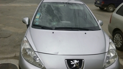 A vrut sa scape basma curata, dar semnele de pe masina l-au dat de GOL. Ce a incercat sa ASCUNDA de politisti un tanar din Calarasi A vrut sa scape basma curata, dar semnele de pe masina l-au dat de GOL. Ce a incercat sa ASCUNDA de politisti un tanar din Calarasi