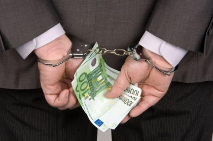 Un procuror al raionului Orhei risca o amenda de 200 000 de lei si multi ani de inchisoare. Ce ILEGALITATE a facut barbatul Un procuror al raionului Orhei risca o amenda de 200 000 de lei si multi ani de inchisoare. Ce ILEGALITATE a facut barbatul