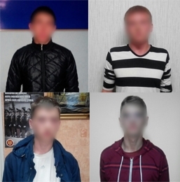 Patru adolescenti suspectati de SPARGEREA unui "VAZ". Baietii risca pana la 5 ani de inchisoare Patru adolescenti suspectati de SPARGEREA unui "VAZ". Baietii risca pana la 5 ani de inchisoare
