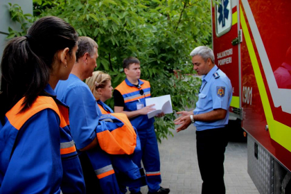 Alte 7 persoane, care au suportat traumatisme grave in accidentul din Braila, vor fi aduse acasa. Pacientii vor fi transportati cu SMURD-ul Alte 7 persoane, care au suportat traumatisme grave in accidentul din Braila, vor fi aduse acasa. Pacientii vor fi transportati cu SMURD-ul