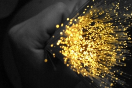 Google si Facebook isi fac propriul Internet. Gigantii cumpara retele de fibra optica in toata lumea