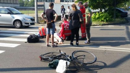 Moldovean aflat in Italia, spulberat pe trecerea de pietoni. Victima a ajuns la spital Moldovean aflat in Italia, spulberat pe trecerea de pietoni. Victima a ajuns la spital