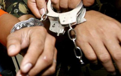 Cate 20 de zile de arest pentru cei doi angajati ai Serviciului Paza de Stat, suspectati ca ar fi violat o fata din Drochia Cate 20 de zile de arest pentru cei doi angajati ai Serviciului Paza de Stat, suspectati ca ar fi violat o fata din Drochia