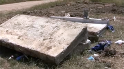 Doi adolescenti, STRIVITI de o placa de beton la Edinet: Unul a murit, iar celalalt s-a ales cu traume si fracturi, fiind in stare grava Doi adolescenti, STRIVITI de o placa de beton la Edinet: Unul a murit, iar celalalt s-a ales cu traume si fracturi, fiind in stare grava