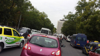 Ultima ora: Trafic infernal in zona Garii Feroviare si pe strada Albisoara - FOTO Ultima ora: Trafic infernal in zona Garii Feroviare si pe strada Albisoara - FOTO