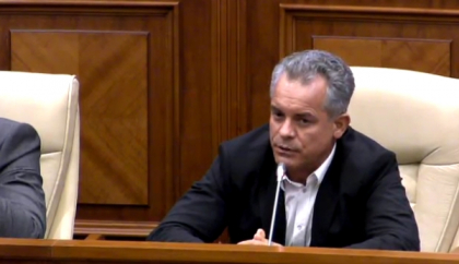 Spune ca vrea solutii de recuperare a banilor si pedepsirea vinovatilor in cazul BEM. Vlad Plahotniuc: "Trebuie sa finalizam cat mai rapid negocierile cu FMI si sa lamurim in mod credibil ce s-a intamplat la BEM"