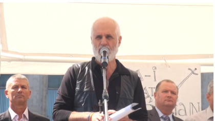 Platforma DA acuza mai multe institutii media: "Totate tunurile oligarhice au fost puse pe popor." Deputatii din primul Parlament - despre actualii politicieni - VIDEO Platforma DA acuza mai multe institutii media: "Totate tunurile oligarhice au fost puse pe popor." Deputatii din primul Parlament - despre actualii politicieni - VIDEO
