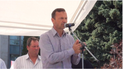 "Sunt doua metode de demisie: Fie Timofti apeleaza la obraz, fie demiterea prin parlament." Platforma "DA": "Clasa politica trebuie schimbata" - VIDEO "Sunt doua metode de demisie: Fie Timofti apeleaza la obraz, fie demiterea prin parlament." Platforma "DA": "Clasa politica trebuie schimbata" - VIDEO