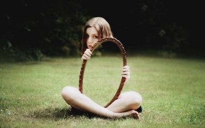 Imagini incedibile, realizate de o eleva de liceu. Visele ciudate, printre sursele ei de inspiratie Imagini incedibile, realizate de o eleva de liceu. Visele ciudate, printre sursele ei de inspiratie