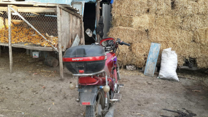 Un tanar de 21 de ani risca sa stea dupa gratii. Ce a facut dupa ce a lovit cu motocicleta o femeie din Briceni - FOTO Un tanar de 21 de ani risca sa stea dupa gratii. Ce a facut dupa ce a lovit cu motocicleta o femeie din Briceni - FOTO