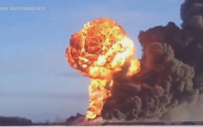 Cod Rosu in Dakota de Nord. Doua trenuri de marfa s-au ciocnit. VIDEO cu momentul exploziei Cod Rosu in Dakota de Nord. Doua trenuri de marfa s-au ciocnit. VIDEO cu momentul exploziei