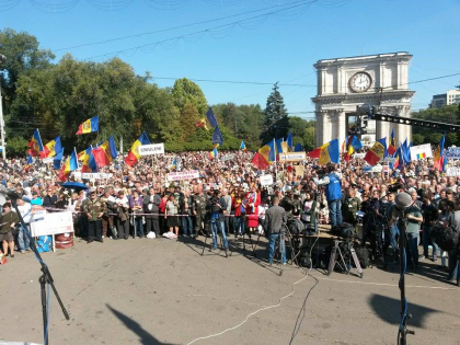LIVE TEXT/GALERIE FOTO - "Vom face dezvaluiri". Platforma DA cheama la nesupunere civica si propune initierea unui referendum pentru alegerea directa a presedintelui. REVENDICARILE Platformei LIVE TEXT/GALERIE FOTO - "Vom face dezvaluiri". Platforma DA cheama la nesupunere civica si propune initierea unui referendum pentru alegerea directa a presedintelui. REVENDICARILE Platformei