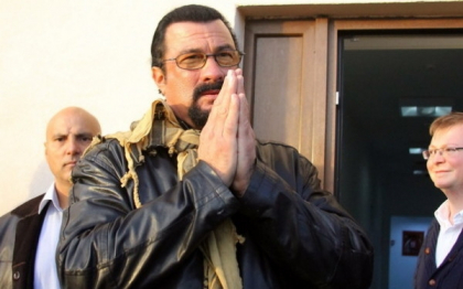 Steven Seagal vrea sa candideze la postul de guvernator al statului Arizona Steven Seagal vrea sa candideze la postul de guvernator al statului Arizona