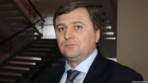 Numire la Guvern: Nasul si fina, membri ai Colegiului CNA Numire la Guvern: Nasul si fina, membri ai Colegiului CNA
