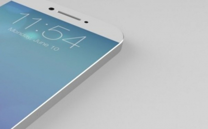 A cumparat un incarcator nou pentru iPhone. A crezut ca a murit dupa ce l-a bagat in priza A cumparat un incarcator nou pentru iPhone. A crezut ca a murit dupa ce l-a bagat in priza
