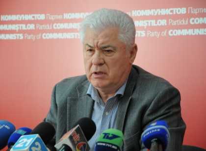 Voronin compara actualul cabinet de ministri cu un "spital de psihiatrie": "15 ani de puscarie garantat pentru Salaru". Cum l-a criticat pe premier Voronin compara actualul cabinet de ministri cu un "spital de psihiatrie": "15 ani de puscarie garantat pentru Salaru". Cum l-a criticat pe premier