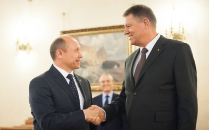 Parlamentul roman a ratificat acordul prin care Romania ofera R. Moldovei un ajutor de 150 de milioane de euro. Mesajul presedintelui Klaus Iohannis - FOTO Parlamentul roman a ratificat acordul prin care Romania ofera R. Moldovei un ajutor de 150 de milioane de euro. Mesajul presedintelui Klaus Iohannis - FOTO