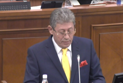 Ghimpu: "101 milioane au fost transmisi de Shor lui Filat? Cati au ramas la Shor?" Gurin: "Cred ca a mai ramas si la el cate ceva"