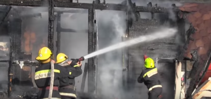 Un restaurant din Tohatin a fost mistuit de flacari - VIDEO Un restaurant din Tohatin a fost mistuit de flacari - VIDEO