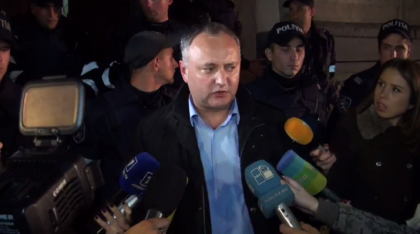 Igor Dodon: "Se incearca sa-i dea 72 de ore de arest lui Renato". Motivul invocat de procurori