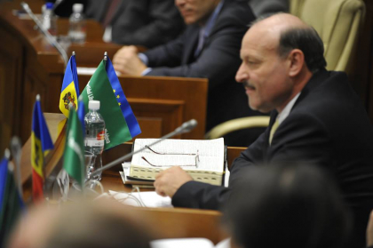 Comunista Inna Supac, inainte ca premierul Strelet sa prezinte raportul de activitate al Guvernului: "Va felicit cu ocazia zilei comsomolului". Cum a fost surprins deputatul Valeriu Ghiletchi - FOTO Comunista Inna Supac, inainte ca premierul Strelet sa prezinte raportul de activitate al Guvernului: "Va felicit cu ocazia zilei comsomolului". Cum a fost surprins deputatul Valeriu Ghiletchi - FOTO