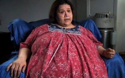 "Nu am mai iesit in lume de 2 ani de zile". Cum arata femeia de 272 de kilograme. VIDEO