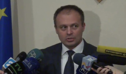Candu, dupa sedinta comisiei pentru selectarea unui candidat la functia de Guvernator al BNM: "Maia Sandu? Daca indeplineste toate conditiile, de ce nu?" Candu, dupa sedinta comisiei pentru selectarea unui candidat la functia de Guvernator al BNM: "Maia Sandu? Daca indeplineste toate conditiile, de ce nu?"
