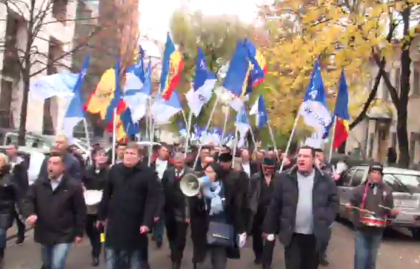 FOTO - Partidul lui Renato Usatii protesteaza in centrul capitalei. Care sunt revendicarile manifestantilor