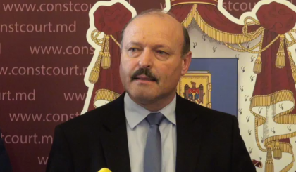 "S-au admis incalcari la votarea legii privind procedura de alegere a presedintelui". PLDM a depus o sesizare la Curtea Constitutionala, prin care cere interpretarea unui articol din Constitutie "S-au admis incalcari la votarea legii privind procedura de alegere a presedintelui". PLDM a depus o sesizare la Curtea Constitutionala, prin care cere interpretarea unui articol din Constitutie