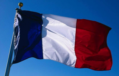 Ministerul de Externe incearca sa afle daca printre victimele atentatelor din Paris exista moldoveni. Afla la ce numere de telefon poti obtine informatii