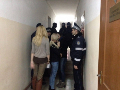 Judecatorii examineaza recursul avocatilor. Vlad Filat, transferat dintr-un cabinet in altul