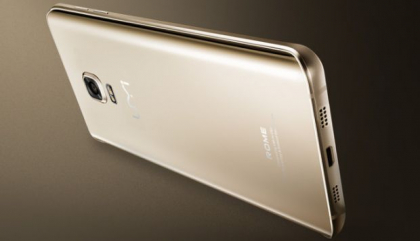 Nebunie totala! A aparut telefonul care se bate cu Galaxy S6 sau Xperia Z5, dar cu un pret de 7 ori mai mic! Cat costa
