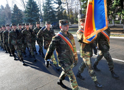 Garda de Onoare se pregateste pentru parada militara de la Bucuresti, de Ziua Nationala a Romaniei - FOTO Garda de Onoare se pregateste pentru parada militara de la Bucuresti, de Ziua Nationala a Romaniei - FOTO