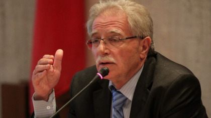 Premierul interimar: "Am comis o greseala involuntara atunci cand am spus " talibanii i-au luat drept americani pentru ca vorbeau limba rusa". De fapt, urma sa zic: vorbeau limba engleza" Premierul interimar: "Am comis o greseala involuntara atunci cand am spus " talibanii i-au luat drept americani pentru ca vorbeau limba rusa". De fapt, urma sa zic: vorbeau limba engleza"