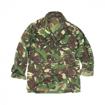 Fara haine de camuflaj: Daca veti purta haine similare celor militare, riscati sa fiti amendat Fara haine de camuflaj: Daca veti purta haine similare celor militare, riscati sa fiti amendat