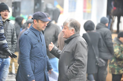 Procurorul Diacov, surprins in PMAN in timp ce discuta cu reprezentantii Platformei DA - GALERIE FOTO